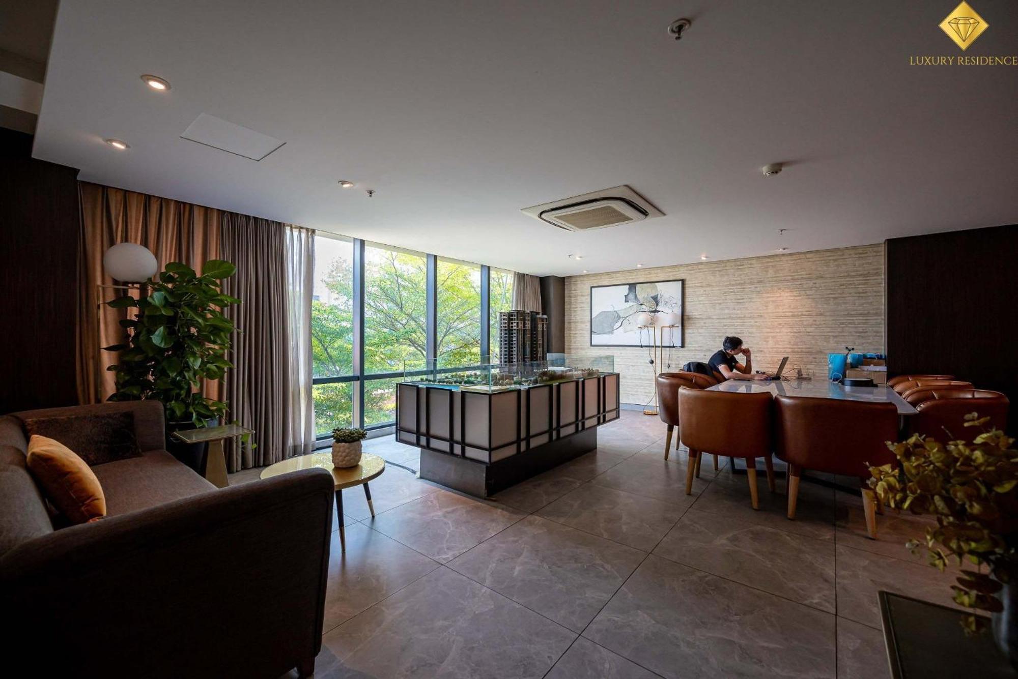 D1Mension Riverside - Angia Hospitality Хошимін Екстер'єр фото